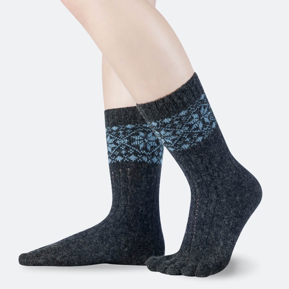 Snowflakes toe socks