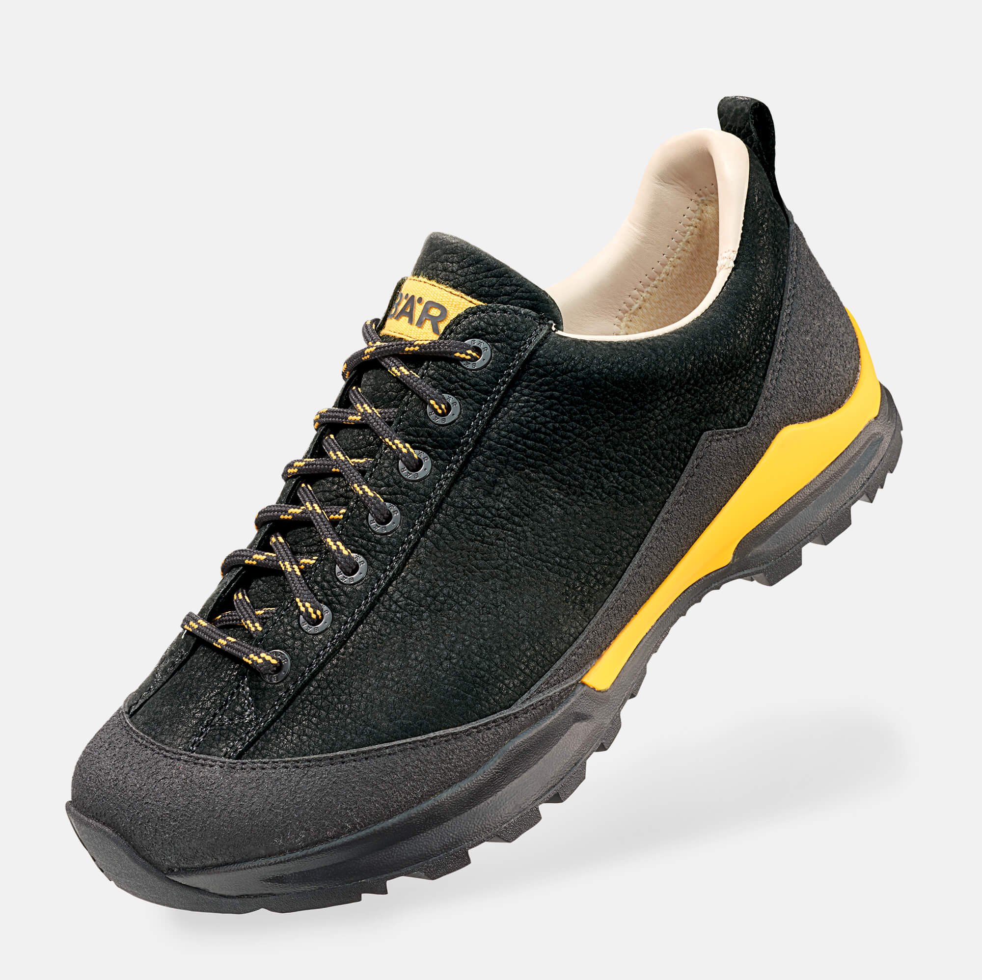 BÄR Schuhe Herrenschuhe Bergkomfort Wanderschuh in schwarz/orange aus terracare® Rindnubuk wasserabweisend - Anlass: Wanderschuhe (Produktbild) BÄR Schuhe Herrenschuhe Wanderschuhe Bergkomfort Wanderschuh schwarz/orange terracare® Rindnubuk wasserabweisend Produktbild