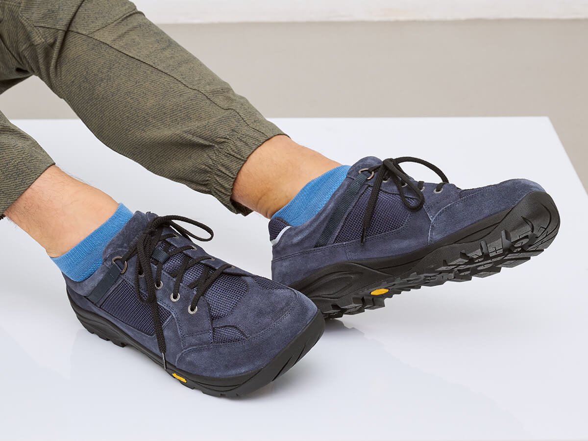 BÄR Schuhe Unisexschuhe TransEuropa 2.0 in dunkelblau aus Rindveloursleder wasserabweisend, Textil - Anlass: Wanderschuhe (Emotionsbild) BÄR Schuhe Unisexschuhe Wanderschuhe TransEuropa 2.0 dunkelblau Rindveloursleder wasserabweisend, Textil Emotionsbild