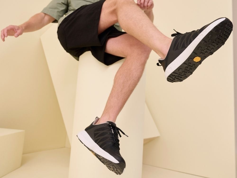 BÄR Schuhe Unisexschuhe Sport Flow Motion schwarz Textil Emotionsbild