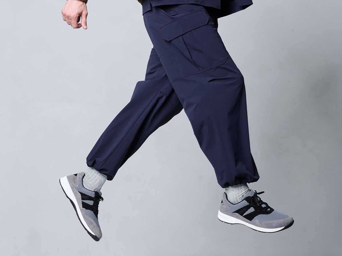 BÄR Schuhe Unisexschuhe Easyrun in grau/schwarz aus Rindveloursleder, Textil - Anlass: Laufschuhe (Emotionsbild) BÄR Schuhe Unisexschuhe Laufschuhe Easyrun grau/schwarz Rindveloursleder, Textil Emotionsbild