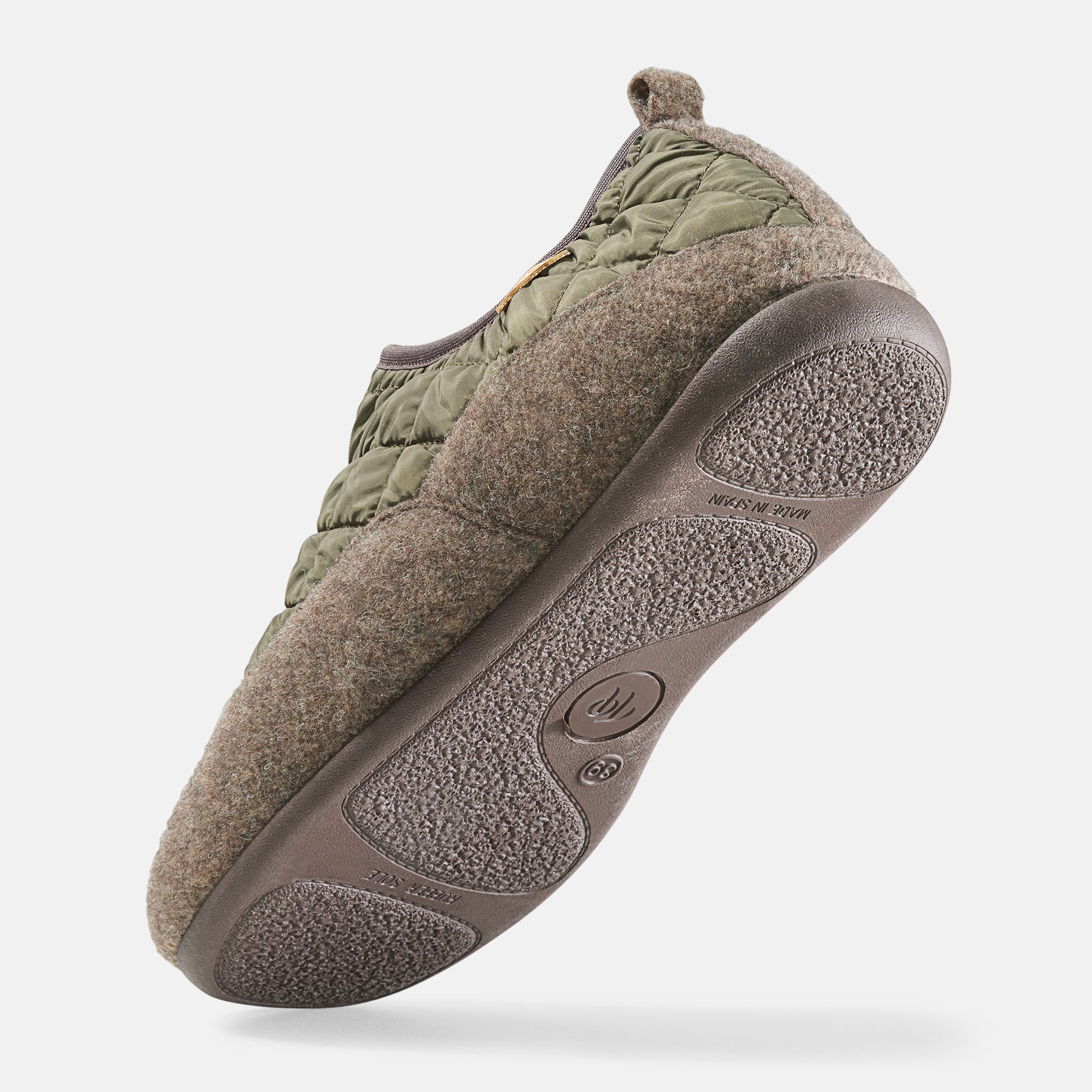 BÄR Schuhe Unisexschuhe Nil in khaki aus 100% Polyester - Anlass: Hausschuhe (Seitenansicht) BÄR Schuhe Unisexschuhe Hausschuhe Nil khaki 100% Polyester Seitenansicht