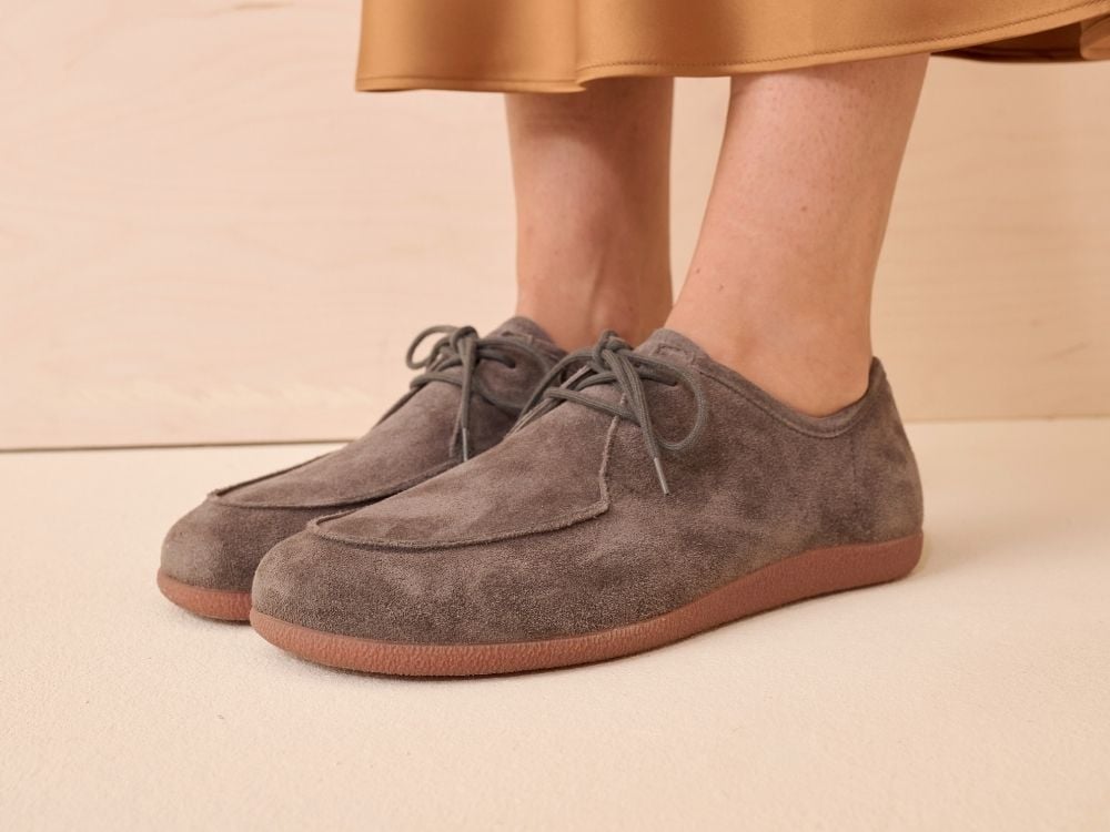 BÄR Schuhe Damenschuhe Freizeitschuhe Johanna graubraun Kalbveloursleder Emotionsbild