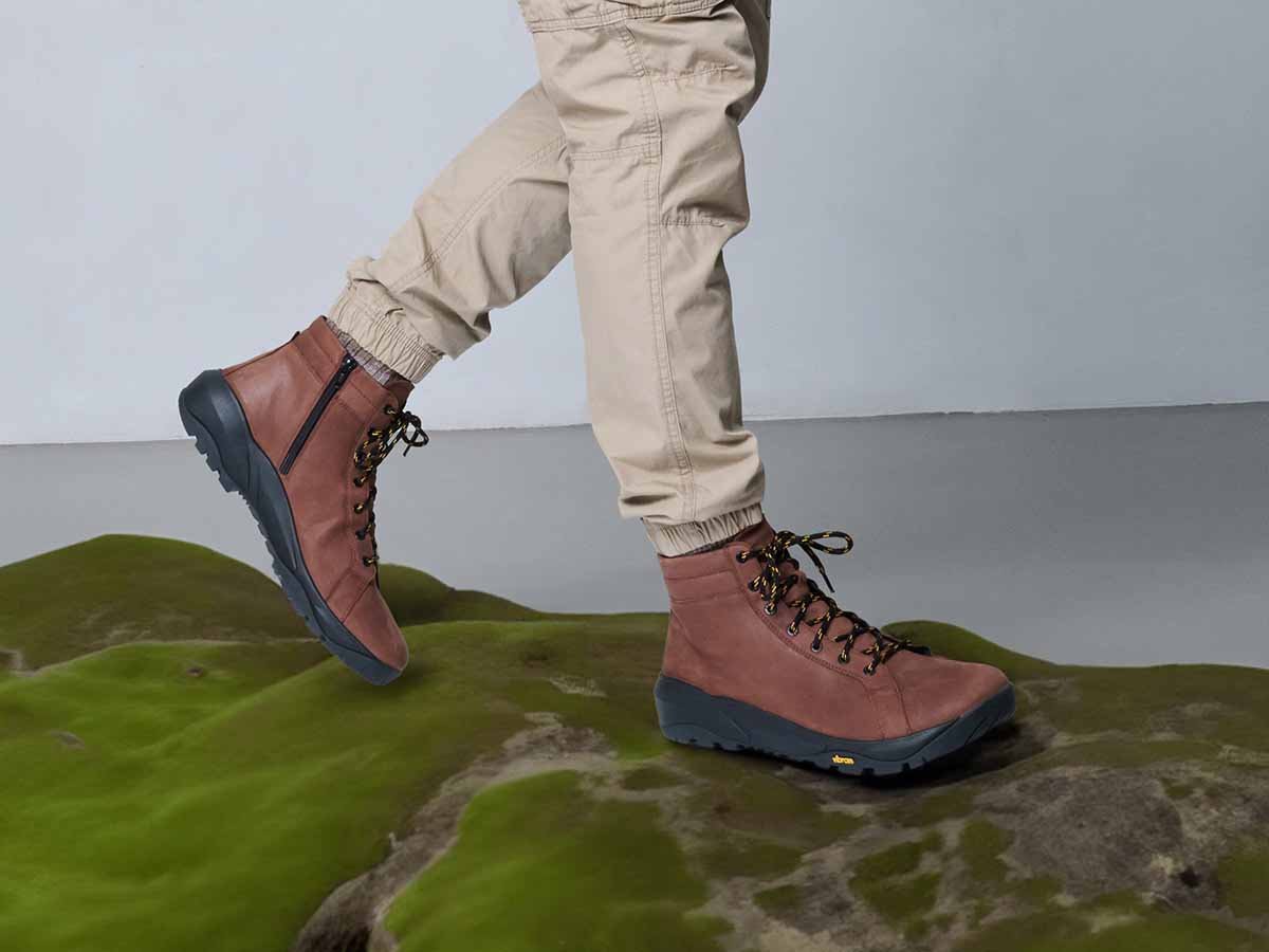 BÄR Schuhe Unisexschuhe Feldberg in dunkelbraun aus Rindnappaleder gefettet - Anlass: Wanderstiefel (Emotionsbild) BÄR Schuhe Unisexschuhe Wanderstiefel Feldberg dunkelbraun Rindnappaleder gefettet Emotionsbild