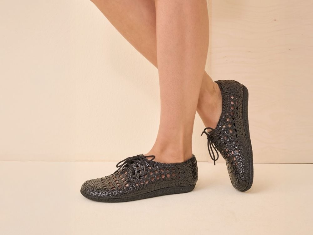 BÄR Schuhe Damenschuhe Freizeitschuhe Berit schwarz Chevreauleder Emotionsbild