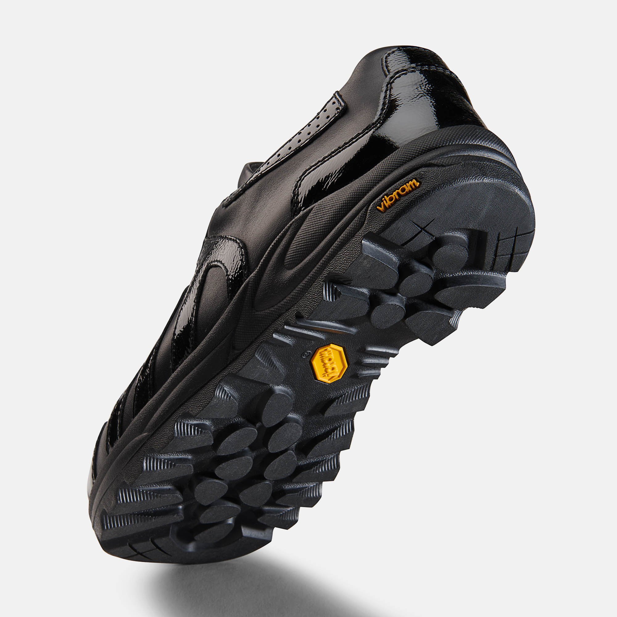 BÄR Schuhe Damenschuhe Lady-Sport L in schwarz aus Kalbnappaleder, Lackleder - Anlass: Wanderschuhe (Seitenansicht) BÄR Schuhe Damenschuhe Wanderschuhe Lady-Sport L schwarz Kalbnappaleder, Lackleder Seitenansicht