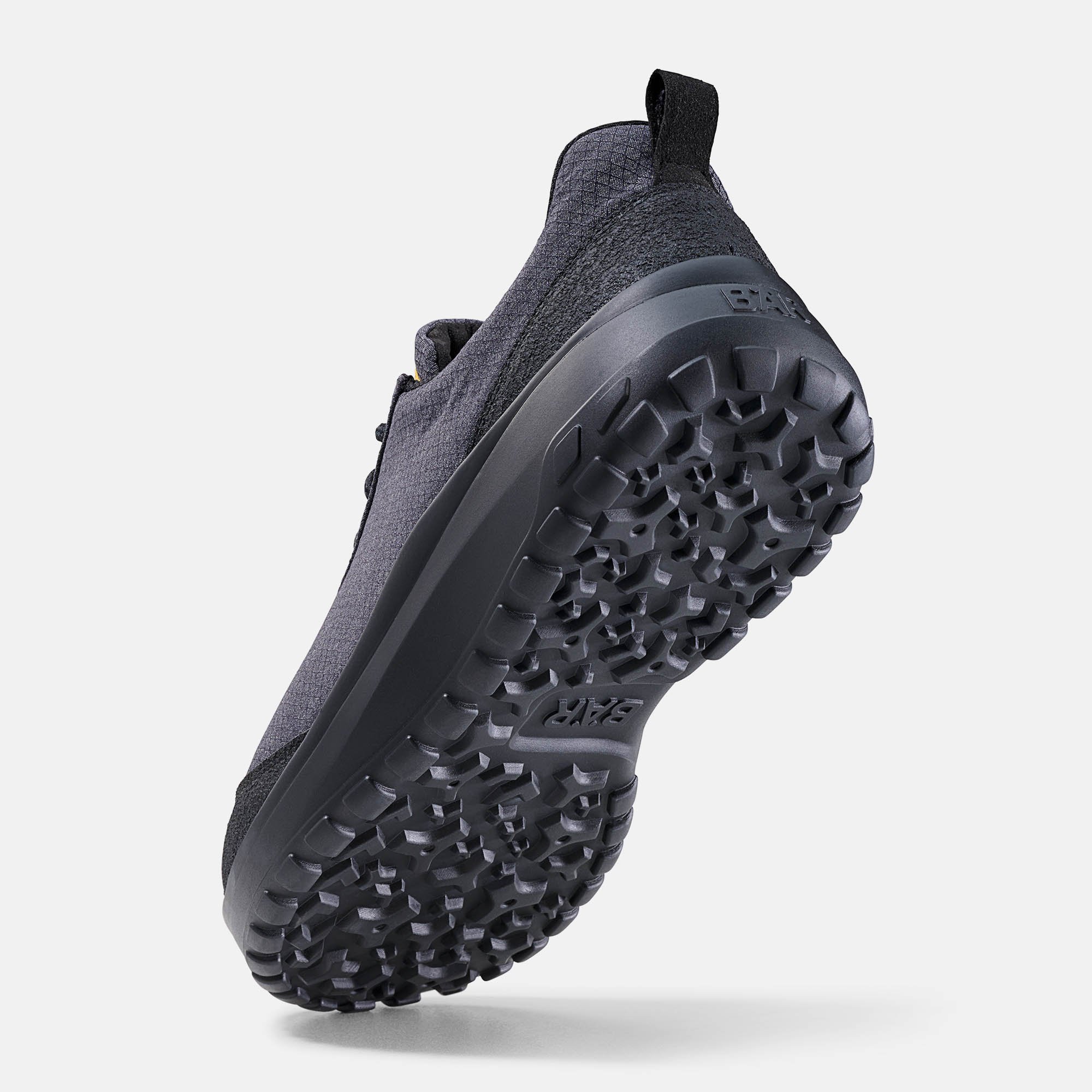 BÄR Schuhe Herrenschuhe Light Terrain in anthrazit aus Textil - Anlass: Wanderschuhe (Seitenansicht) BÄR Schuhe Herrenschuhe Wanderschuhe Light Terrain anthrazit Textil Seitenansicht