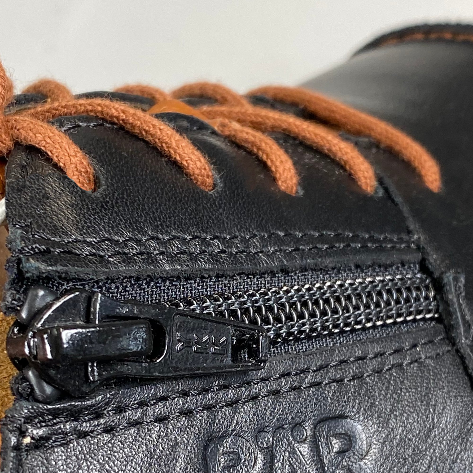 BÄR Schuhe Damenschuhe Jolanda in schwarz/braun aus Kalbnappaleder - Anlass: Freizeitschuhe (Produktbild) BÄR Schuhe Damenschuhe Freizeitschuhe Jolanda schwarz/braun Kalbnappaleder Produktbild
