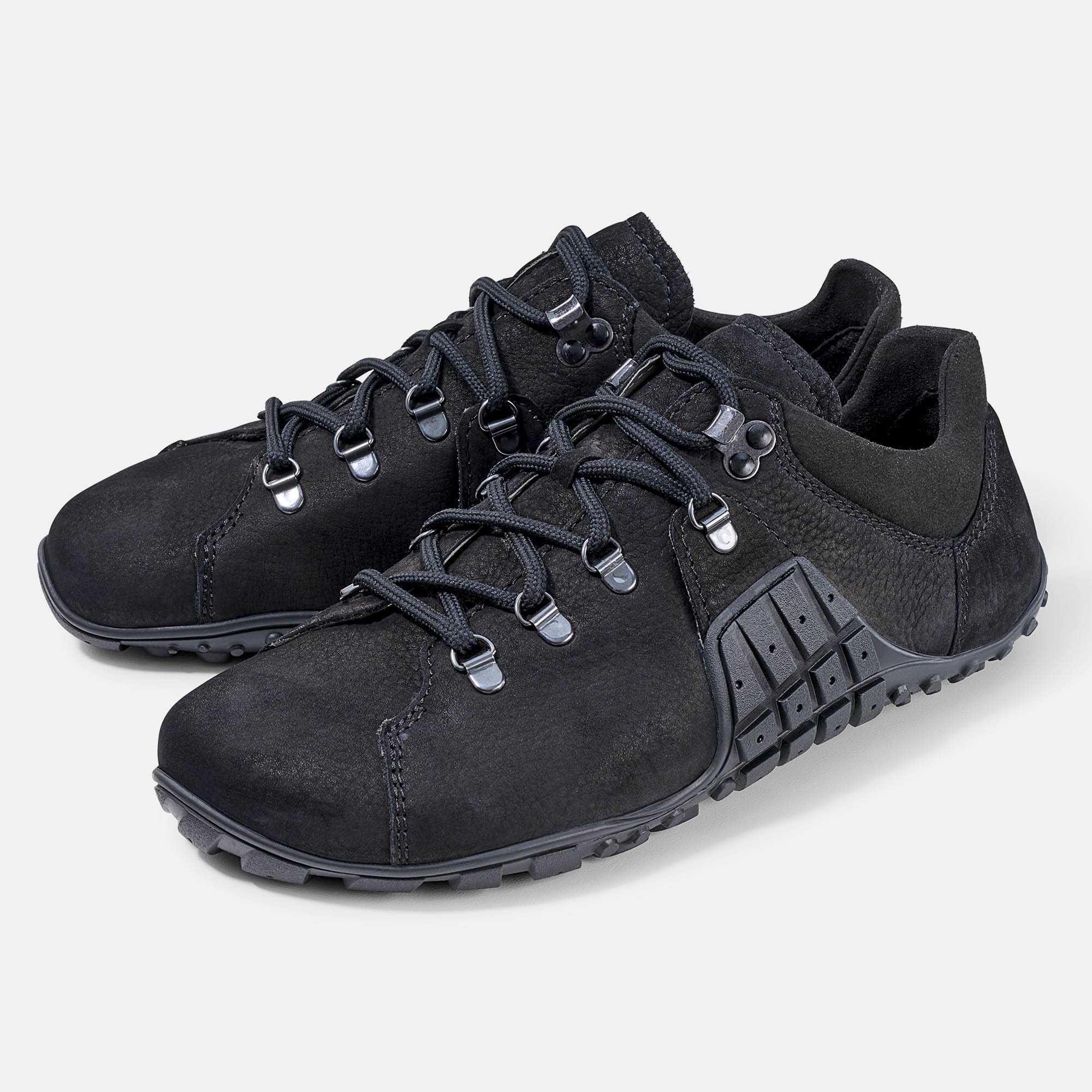 BÄR Schuhe Unisexschuhe Track Barefoot in schwarz aus Rindnubukleder - Anlass: Wanderschuhe (Hauptbild) BÄR Schuhe Unisexschuhe Wanderschuhe Track Barefoot schwarz Rindnubukleder Hauptbild