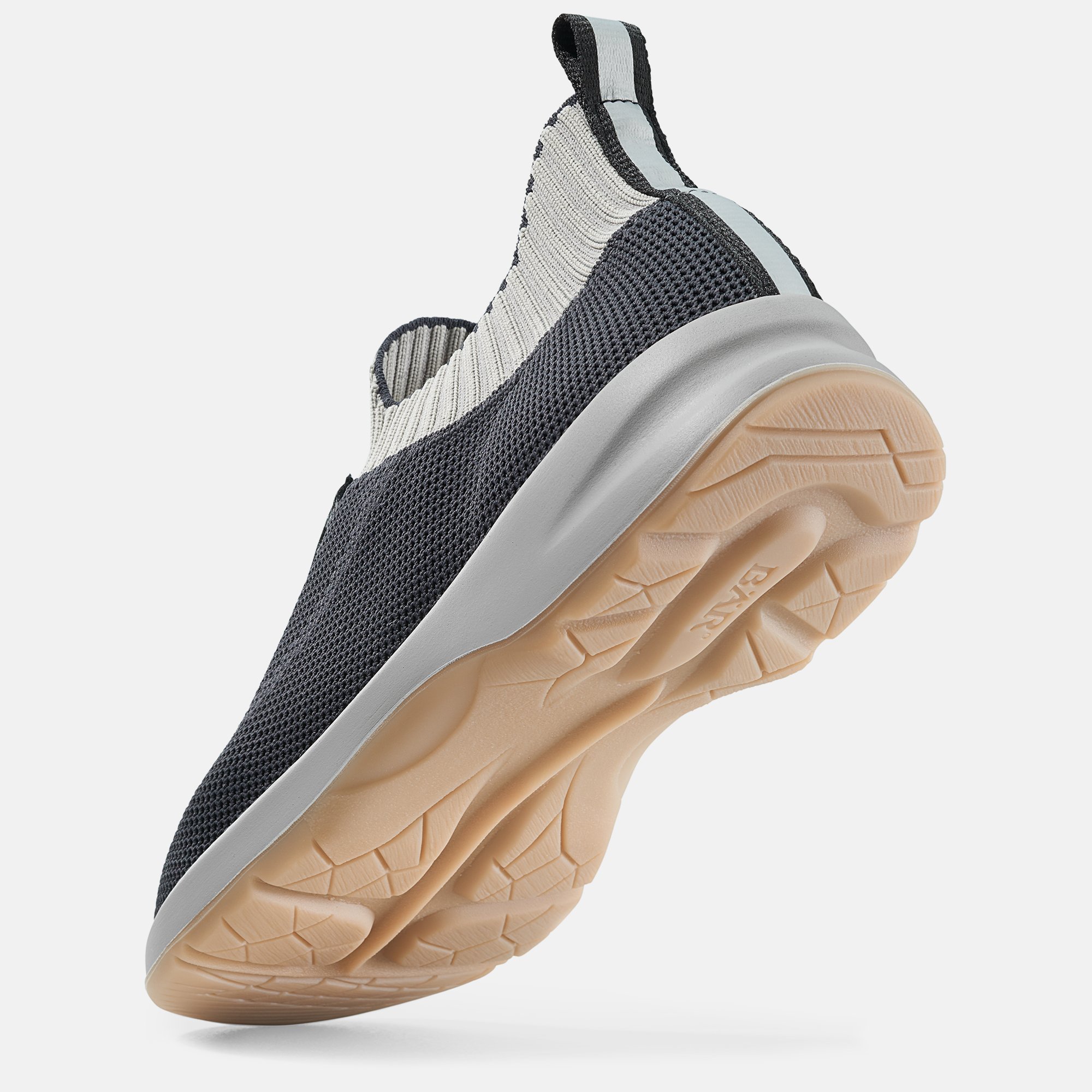 BÄR Schuhe Herrenschuhe Riley in dunkelgrau aus Textilstrick aus Polyester und PU - Anlass: Freizeitschuhe (Seitenansicht) BÄR Schuhe Herrenschuhe Freizeitschuhe Riley dunkelgrau Textilstrick aus Polyester und PU Seitenansicht